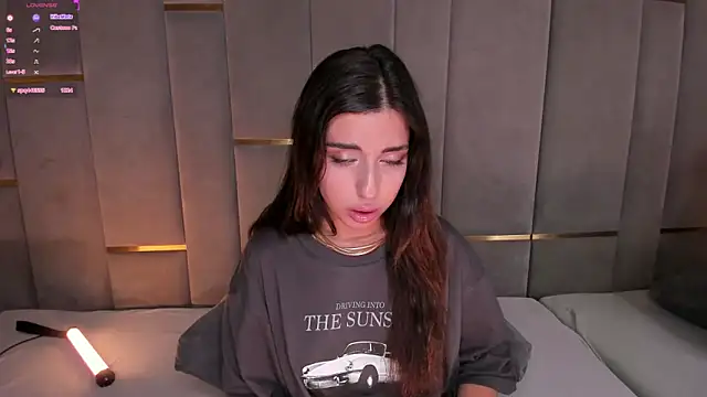 Snapshot of eva_lim chatting on 03-08-25, 07:20 eva lim online show from 03-08-25, 07:20