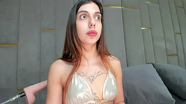 Snapshot of eva_lim chatting on 11-16-25, 10:32 eva lim online show from 11-16-25, 10:32