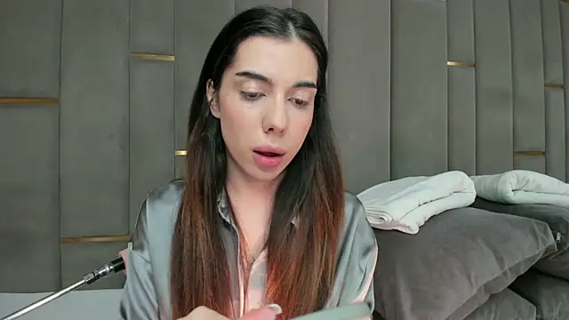 Snapshot of eva_lim chatting on 03-06-26, 03:30 eva lim online show from 03-06-26, 03:30