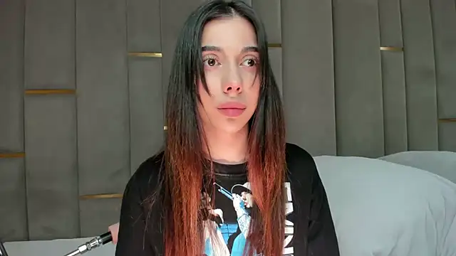 Snapshot of eva_lim chatting on 03-07-26, 03:42 eva lim online show from 03-07-26, 03:42