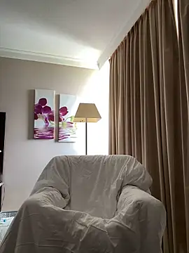 LenaundLeon online show from 04-19-26, 10:14