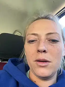 lezbean24 online show from 03-28-26, 06:40