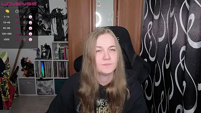Snapshot of stellablondy chatting on 05-26-26, 04:03 stellablondy online show from 05-26-26, 04:03