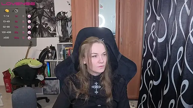 Snapshot of stellablondy chatting on 06-18-26, 01:48 stellablondy online show from 06-18-26, 01:48