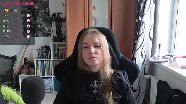 Snapshot of stellablondy chatting on 06-27-26, 04:01 stellablondy online show from 06-27-26, 04:01