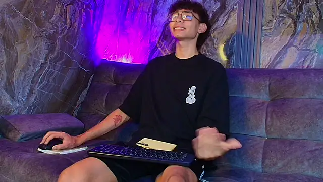 Daviid laidd online show from 01-06-25, 05:08
