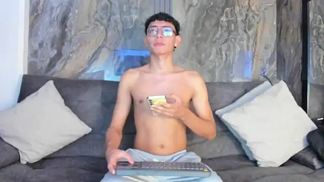 Daviid laidd online show from 10-20-25, 08:20