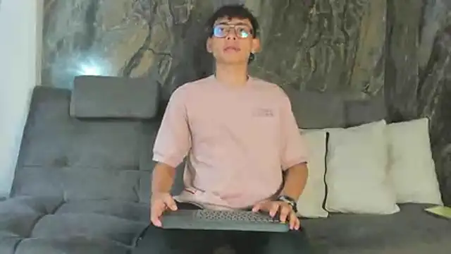 Daviid laidd online show from 12-15-25, 07:29