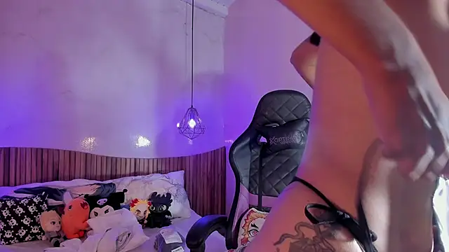 IamNayuta online show from 11-19-25, 07:47