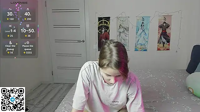 Snapshot of JorRoger chatting on 11-13-25, 08:08 JorRoger online show from 11-13-25, 08:08