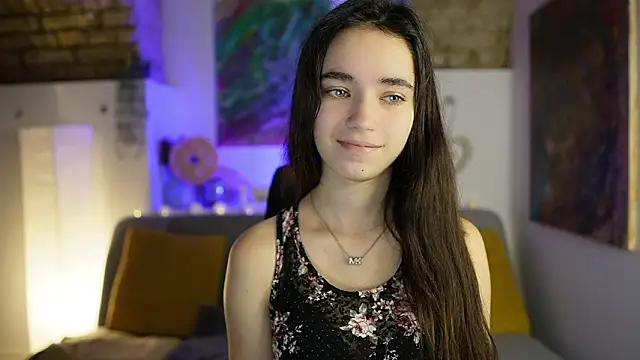 Gia Paige18 online show from 12-17-24, 09:39