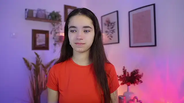 Gia Paige18 online show from 10-17-25, 08:28