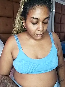 ELLA KELLY online show from 10-10-25, 11:09