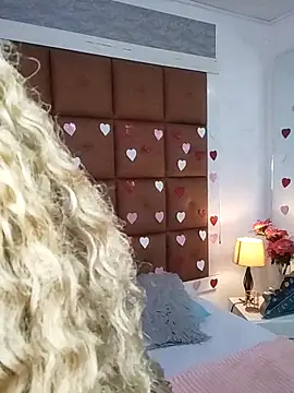 Snapshot of ELLA_KELLY chatting on 02-20-26, 11:43 ELLA KELLY online show from 02-20-26, 11:43