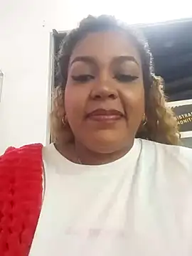 Snapshot of ELLA_KELLY chatting on 02-23-26, 11:51 ELLA KELLY online show from 02-23-26, 11:51