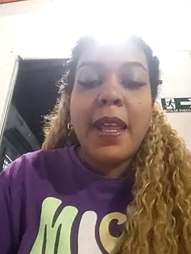 Snapshot of ELLA_KELLY chatting on 02-28-26, 11:44 ELLA KELLY online show from 02-28-26, 11:44