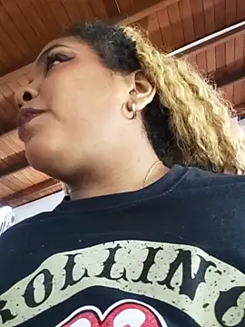 Snapshot of ELLA_KELLY chatting on 03-06-26, 11:50 ELLA KELLY online show from 03-06-26, 11:50