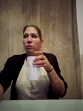 Snapshot of Chatonne69 chatting on 11-05-25, 04:34 Chatonne69 online show from 11-05-25, 04:34