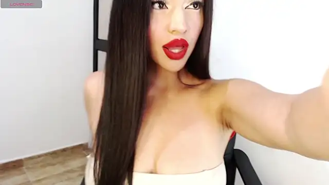 Snapshot of HarleyQueen_Robbie chatting on 12-18-25, 11:11 HarleyQueen Robbie online show from 12-18-25, 11:11