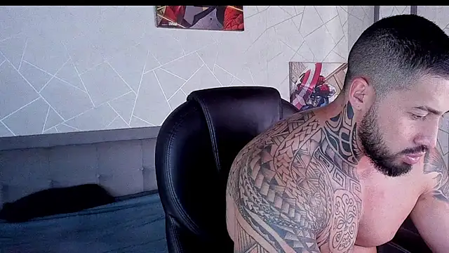 Snapshot of Cristian_Walker chatting on 02-25-26, 11:42 Cristian Walker online show from 02-25-26, 11:42