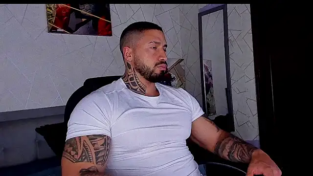 Snapshot of Cristian_Walker chatting on 03-12-26, 11:05 Cristian Walker online show from 03-12-26, 11:05