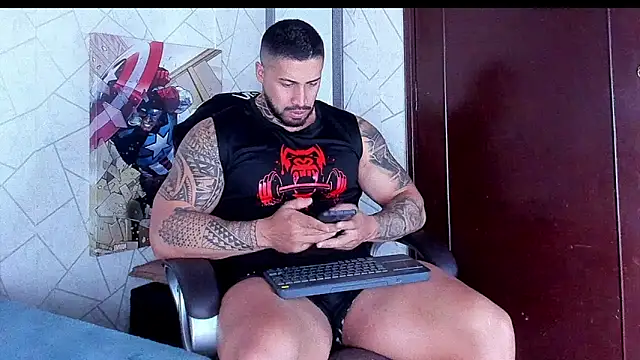 Snapshot of Cristian_Walker chatting on 03-26-26, 11:27 Cristian Walker online show from 03-26-26, 11:27