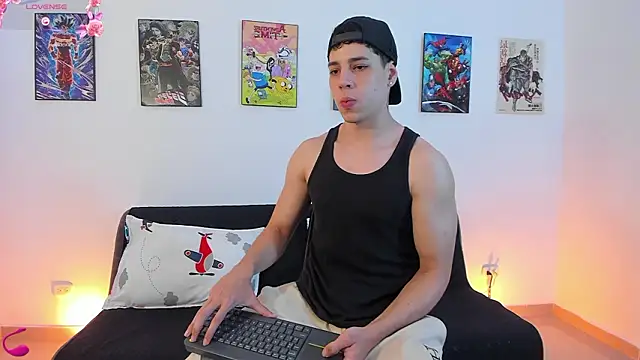 jonathanjoestar  online show from 02-04-26, 09:42