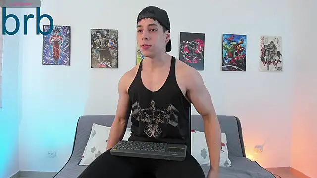 jonathanjoestar  online show from 05-07-26, 10:15