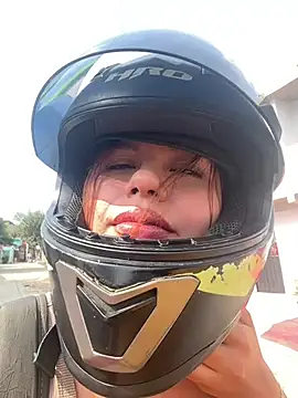 Snapshot of lalilamassu1 chatting on 02-04-25, 02:21 lalilamassu1 online show from 02-04-25, 02:21