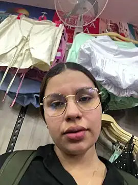 Snapshot of lalilamassu1 chatting on 02-04-25, 08:28 lalilamassu1 online show from 02-04-25, 08:28