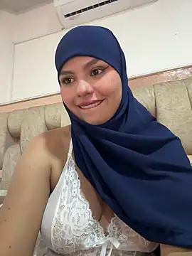 Snapshot of lalilamassu1 chatting on 03-04-25, 04:27 lalilamassu1 online show from 03-04-25, 04:27