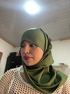 Snapshot of lalilamassu1 chatting on 03-13-25, 01:29 lalilamassu1 online show from 03-13-25, 01:29