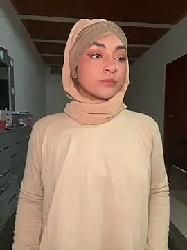 Snapshot of lalilamassu1 chatting on 09-13-25, 11:04 lalilamassu1 online show from 09-13-25, 11:04