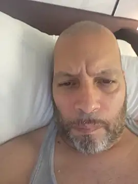 Snapshot of Just2much chatting on 03-12-26, 02:18 Just2much online show from 03-12-26, 02:18