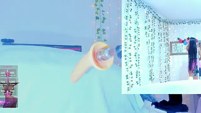 Tiffanny Love  online show from 10-06-25, 09:40