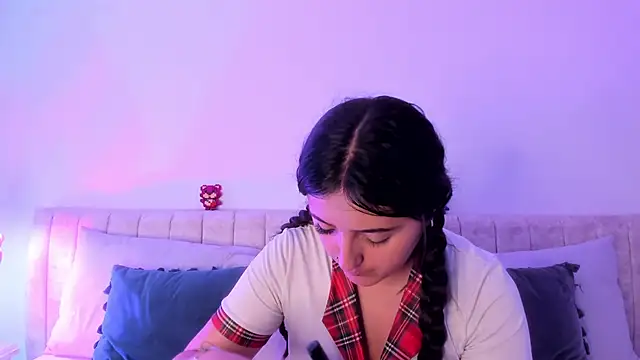 Kathia Morelli online show from 02-15-25, 11:50