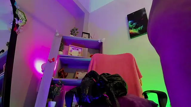 kuromi69 online show from 10-05-25, 04:00