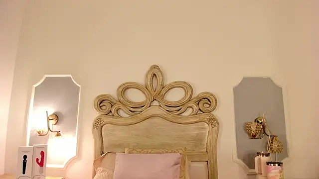 Sara  Williams online show from 02-24-25, 03:55