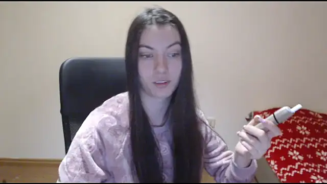 Snapshot of CuteJollie4U chatting on 12-19-24, 04:57 CuteJollie4U online show from 12-19-24, 04:57