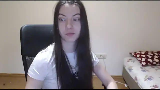 Snapshot of CuteJollie4U chatting on 01-09-25, 05:43 CuteJollie4U online show from 01-09-25, 05:43