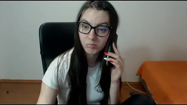 Snapshot of CuteJollie4U chatting on 02-08-25, 06:12 CuteJollie4U online show from 02-08-25, 06:12
