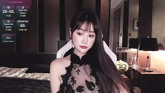 Snapshot of Cartier-__Daji- chatting on 04-12-26, 01:10 Cartier- Daji- online show from 04-12-26, 01:10