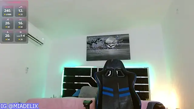 -MiaDelight- online show from 05-11-26, 02:34
