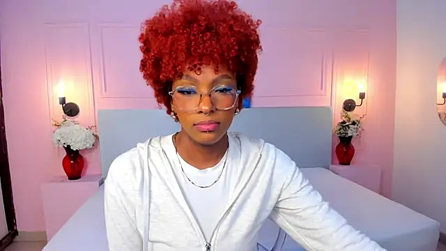 LiannaDixon online show from 01-28-25, 01:59