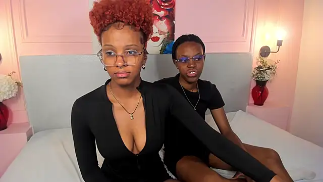 LiannaDixon online show from 02-11-25, 11:43