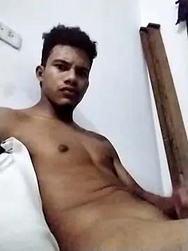 Snapshot of Gutierrez6383 chatting on 03-06-25, 03:13 Gutierrez6383 online show from 03-06-25, 03:13