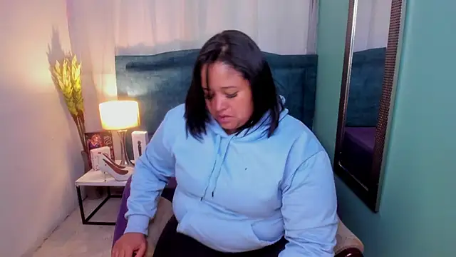 Snapshot of Busty_Juicy chatting on 02-20-25, 11:53 Busty Juicy online show from 02-20-25, 11:53