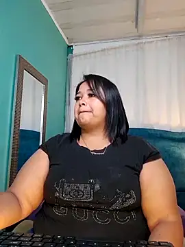 Snapshot of Busty_Juicy chatting on 03-04-25, 11:29 Busty Juicy online show from 03-04-25, 11:29