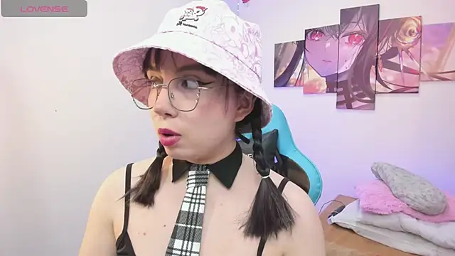 Julieta cott online show from 06-26-26, 02:27