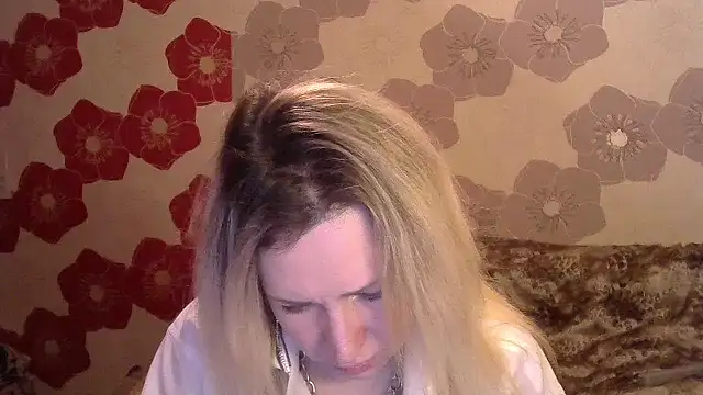 Queen Daenerys online show from 12-10-24, 10:47
